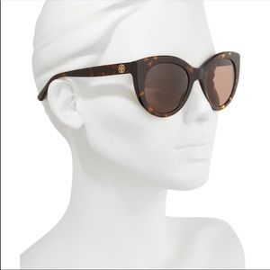 NWT TY7115 Tory Burch cat eye sunglasses